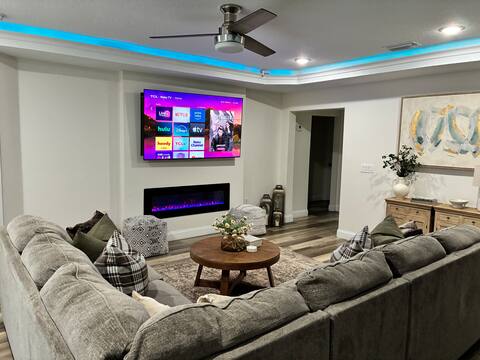 Successful Airbnb property: Cozy Spacious Home| Sleeps 8 | Near SFB & Downtown in Sanford