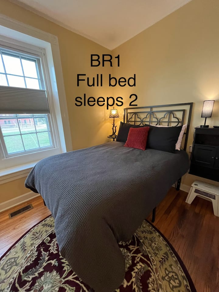 غرفة النوم 1