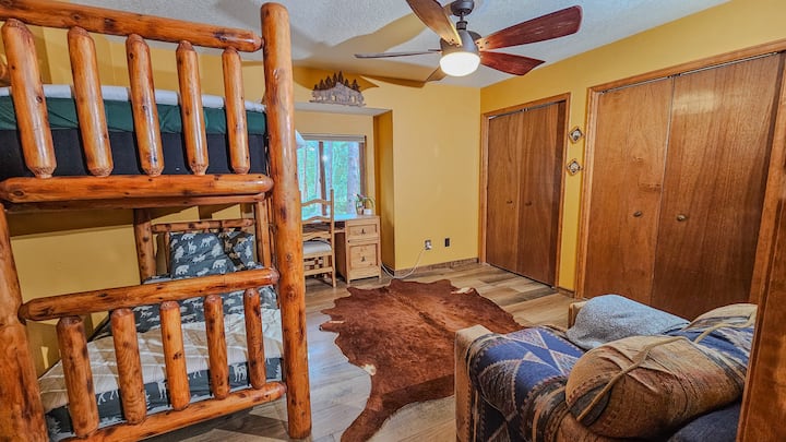 брачен кревет (широк 125 - 149 см)