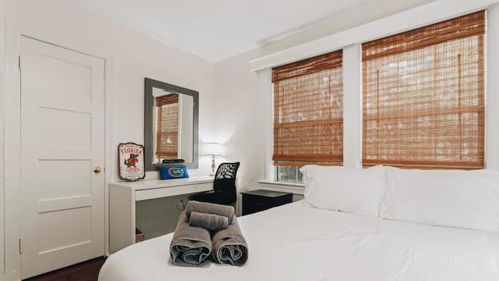 Bright natural light and two plush beds create a warm, inviting atmosphere that feels like home ☀️️
