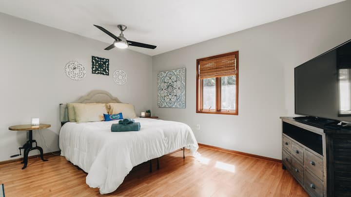 After a long day, there’s nothing like sinking into a soft bed in your own private retreat