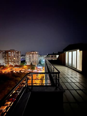 7 oda +2 salon havuzlu merkezi