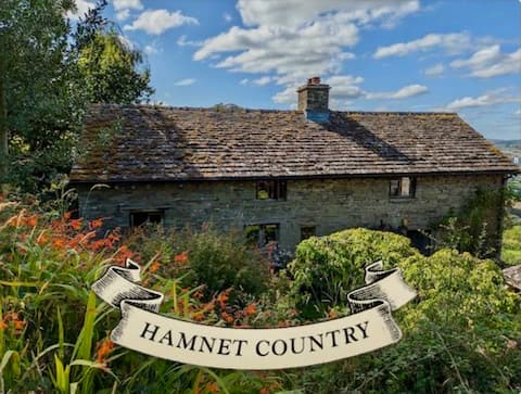 Charming Rustic Farmhouse & Barn