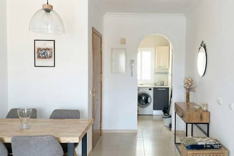 Propiedad de Airbnb exitosa: Burriana Beach, two bedrooms and ocean views en Nerja