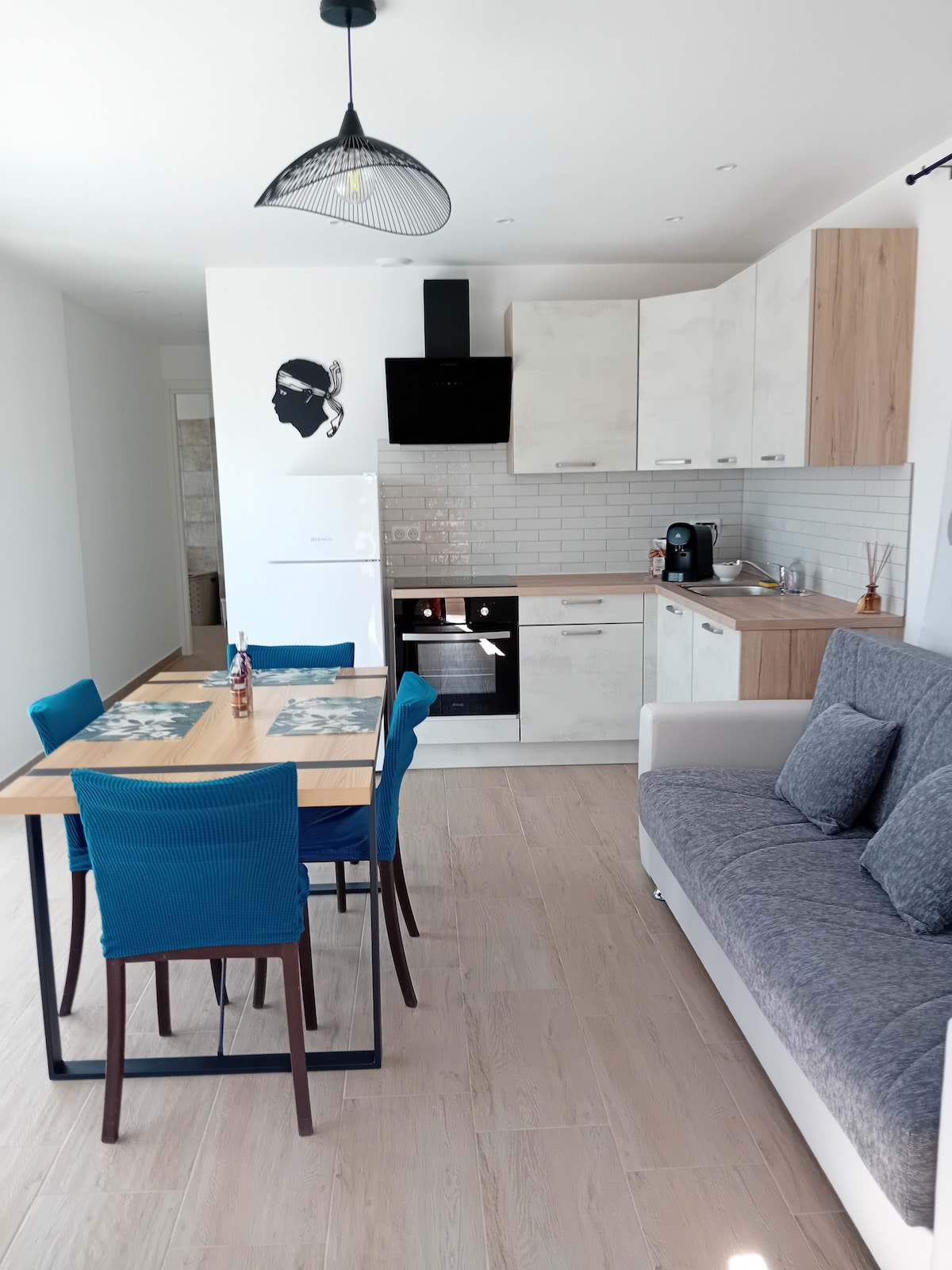 Top Airbnb: Beautiful apartment with a terrace. in Porto Vecchio