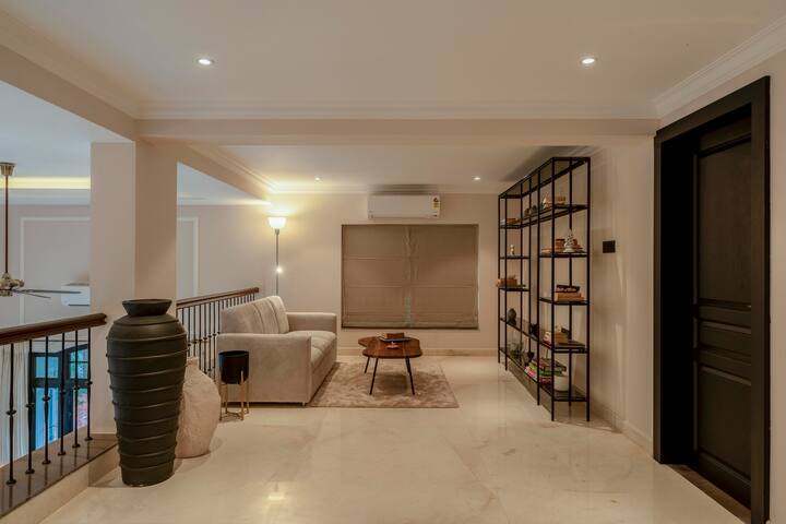 Living room image 8