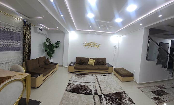 غرفة المعيشة