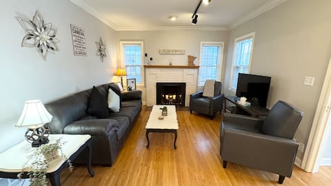 Spacious 2-Br near 50th & France | S Mpls/Edina