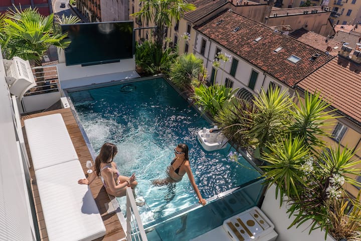 SkyJungle: luxury penthouse private pool and spa