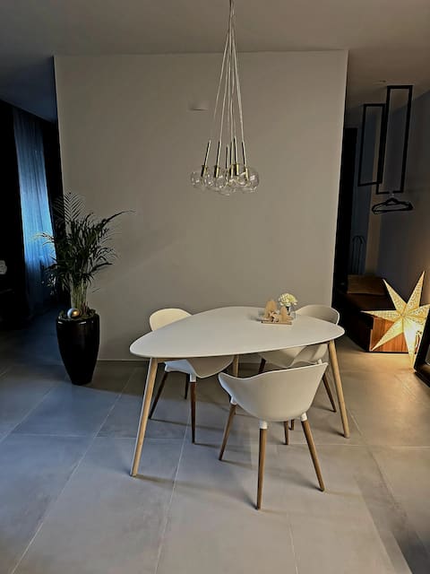Proprietà Airbnb di successo: Blu Notte: In the heart of the city a Udine