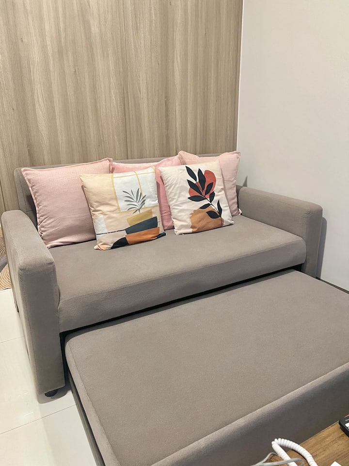 Oh! Sofa? Spavanje je prostranije! Hindi ka talaga tinipid sa listing na to :p