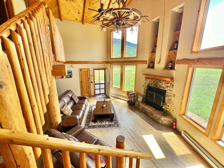Family Getaway W/ Views & River Near - Pecos Canyon State Park, Tererro