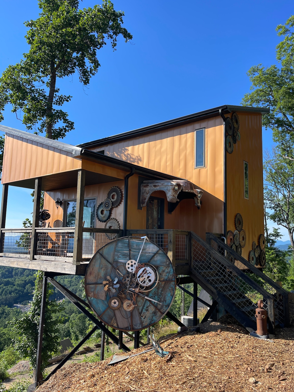 Max | Amazing Views + Pet Friendly + 10 min to AVL - Treehouses for ...