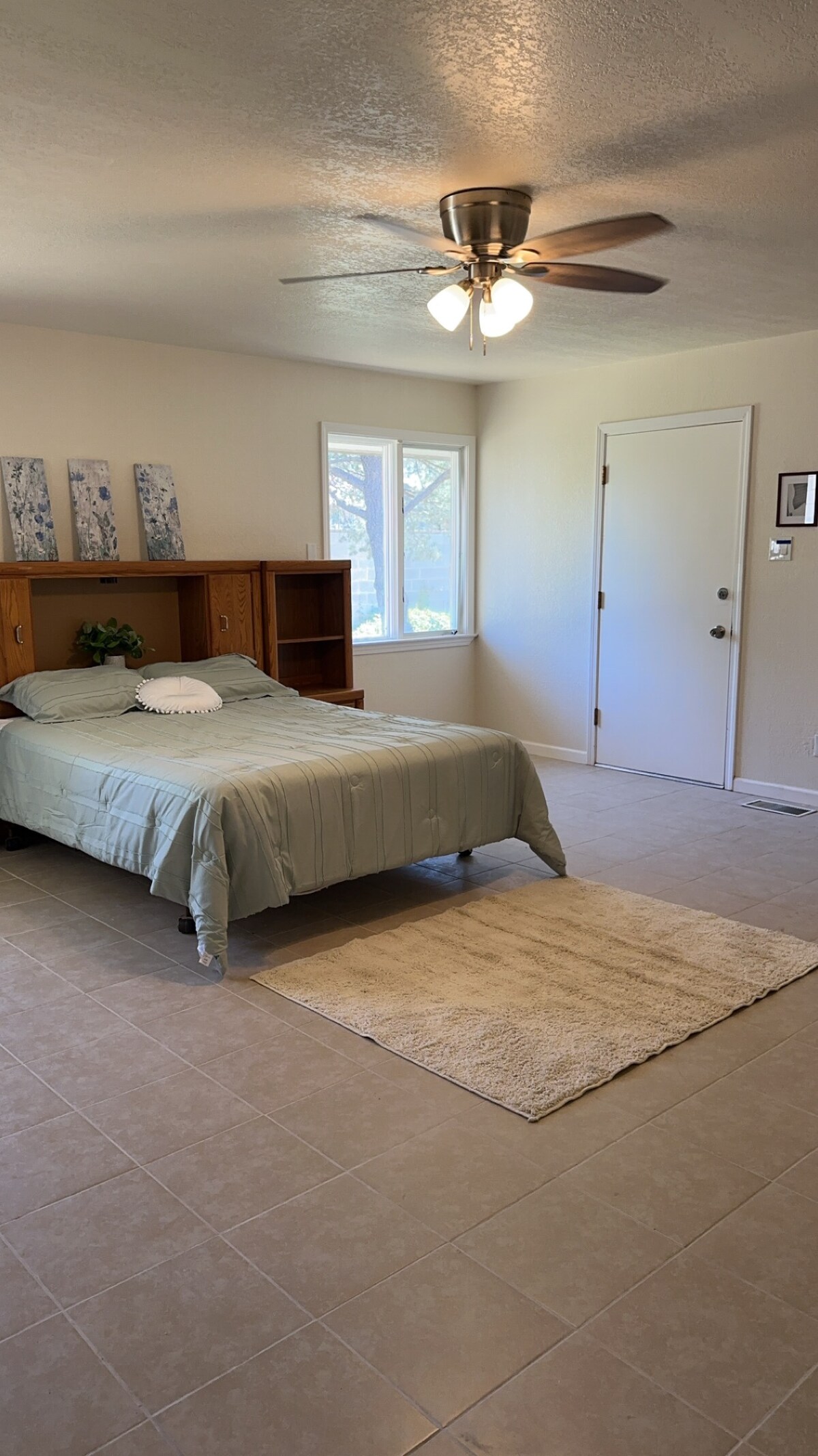 غرفة النوم 1