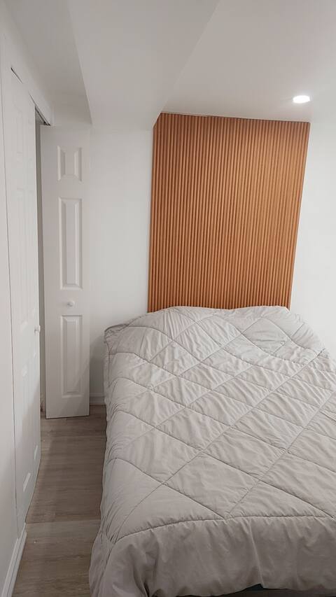 studio with independent entrance