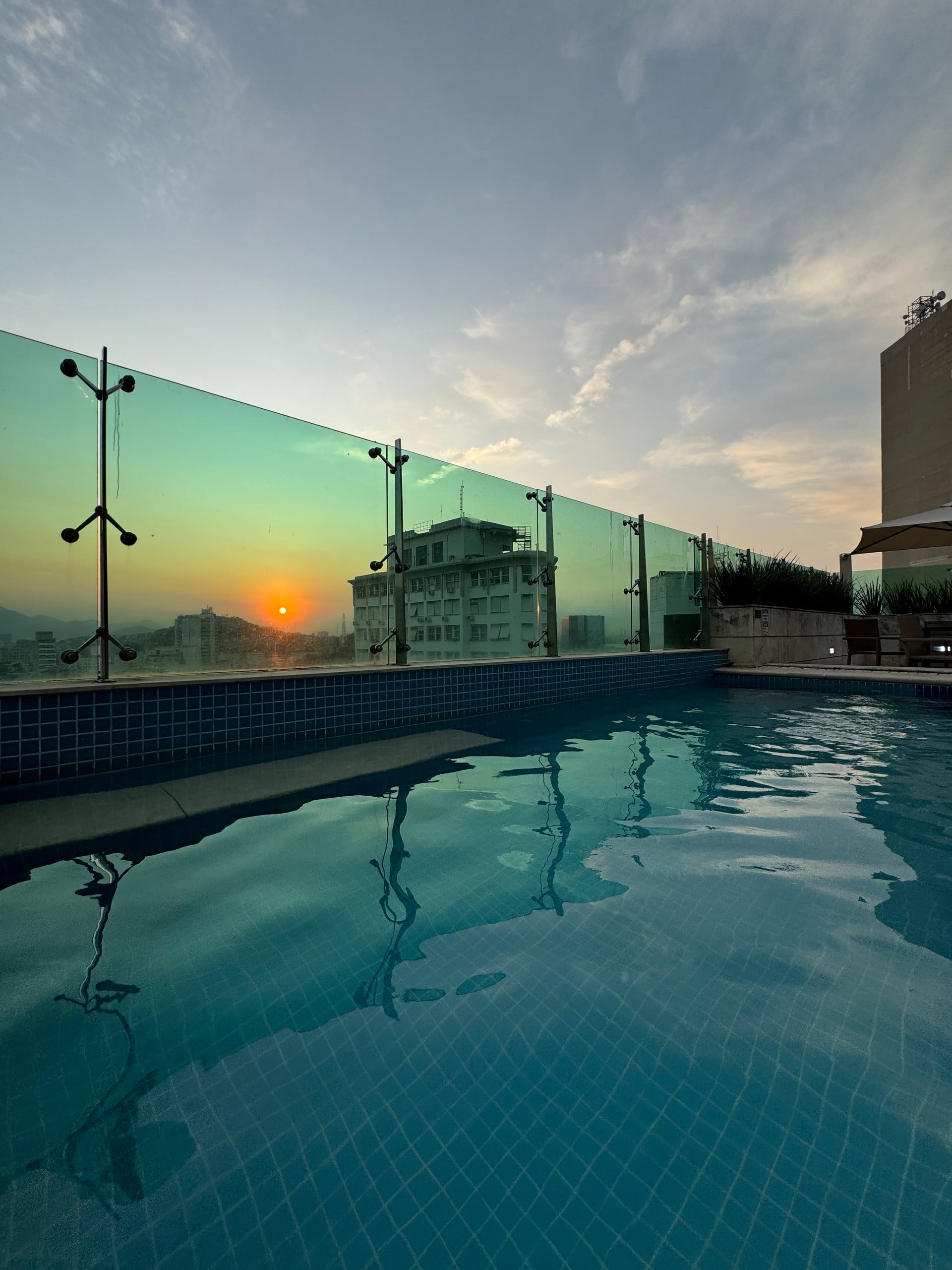 Favorite Studio Downtown+Pool+Netflix+WiFi
