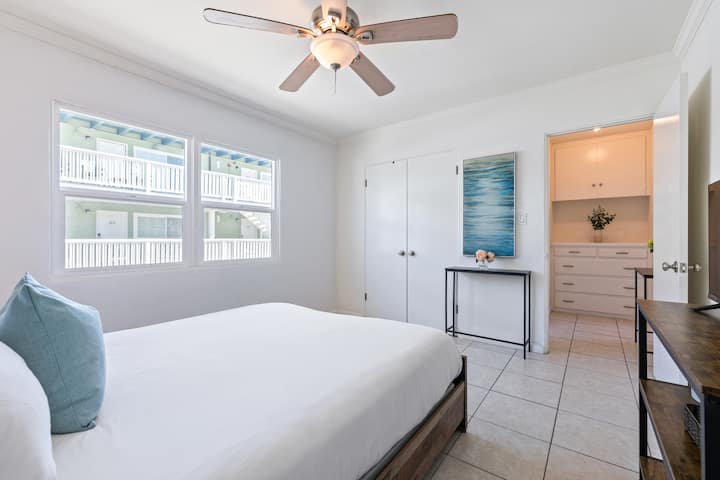 Ocean Front Beachfront Villas 6 - Pacific Beach - San Diego