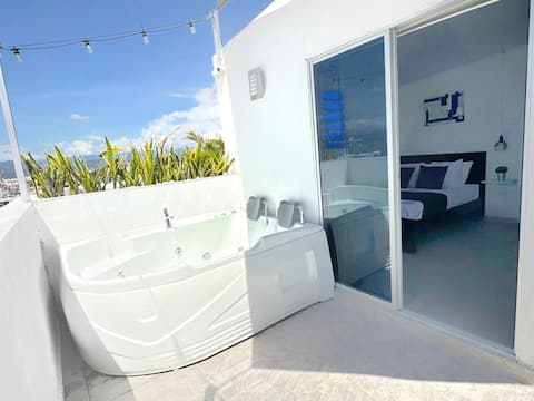 Apt Girardot Private Jacuzzi & Pool 501-2