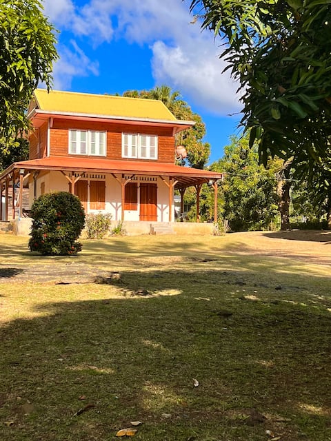 Domaine de l'Escouët with pool