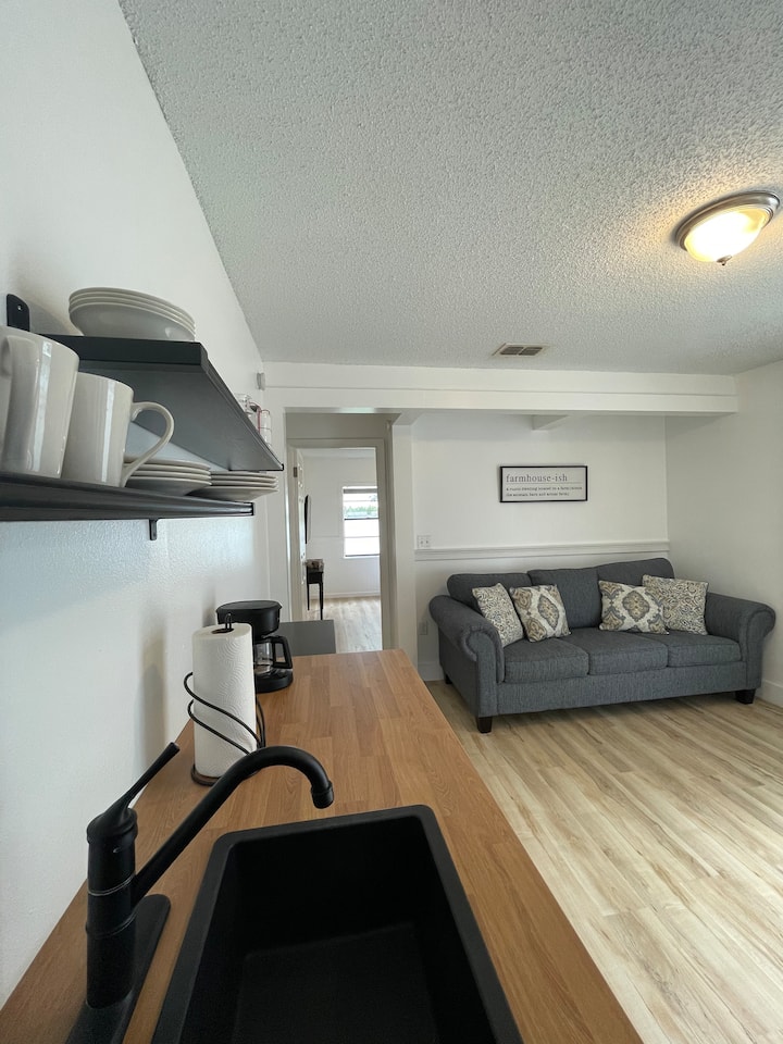 Centrally Located Cozy Apartment - Kissimmee, FL