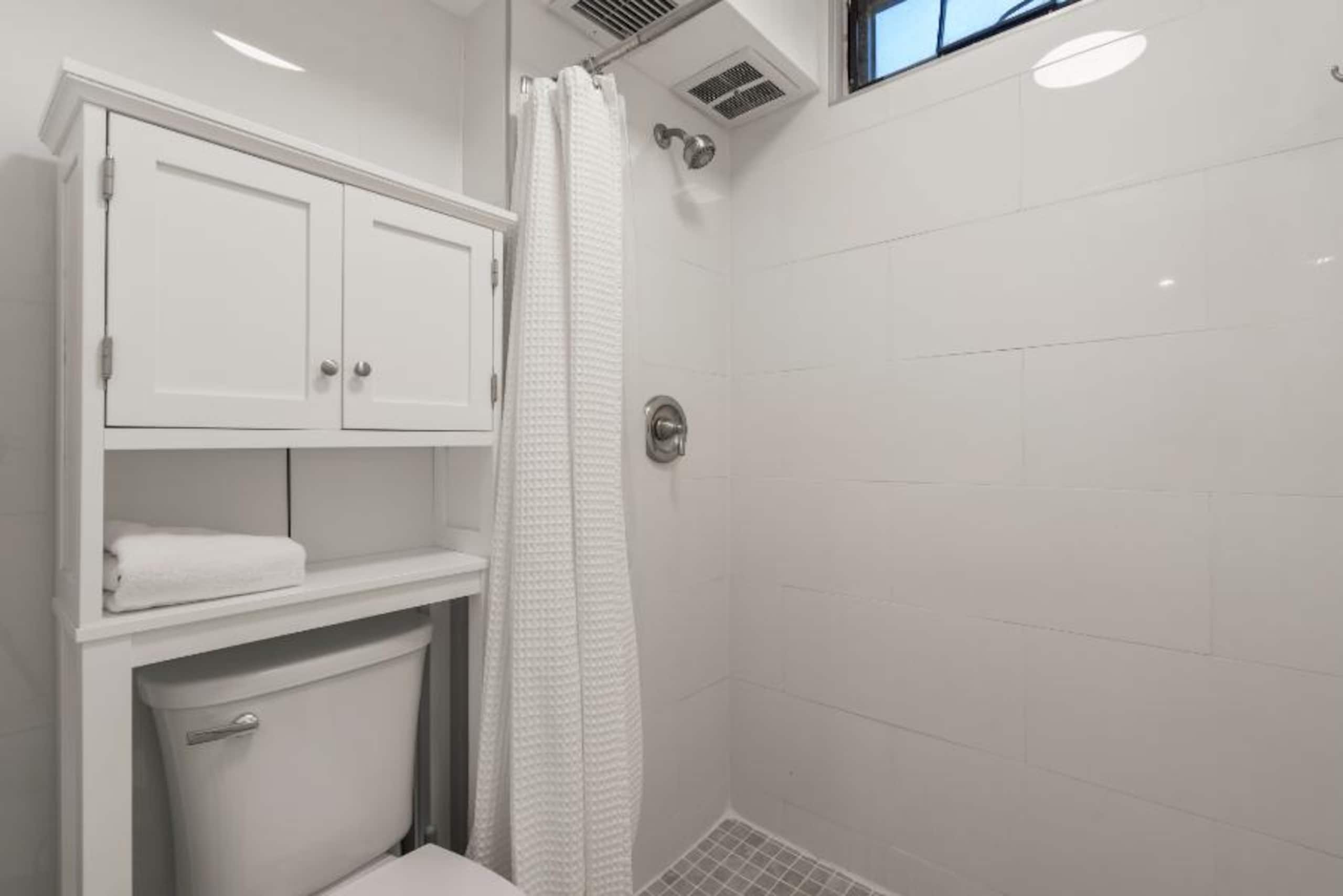 Condo in Kihei · ★5.0 · 1 bedroom · 2 beds · 1 private bath - Image 18