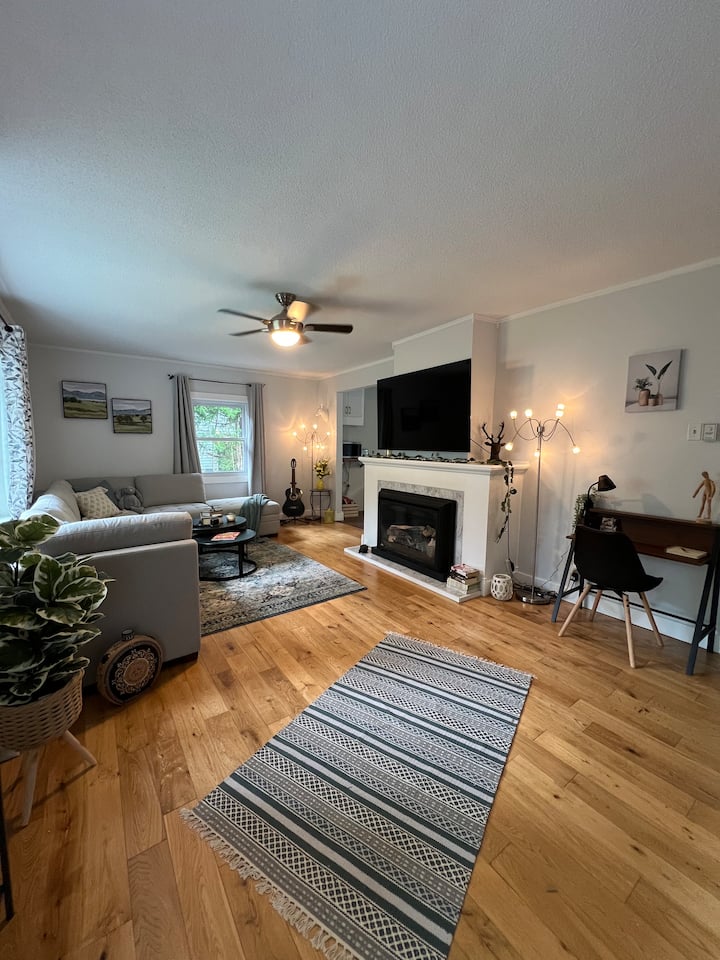 Greystone Cottage In Innisfil - Innisfil