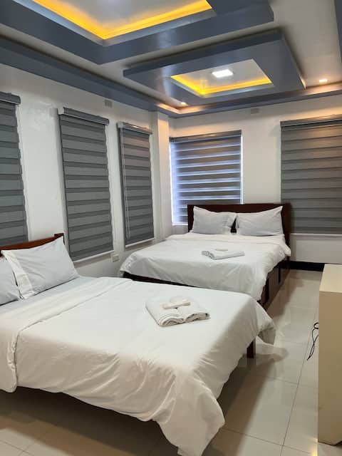 Edjosh Travellers Inn
Family room for 4-6pax