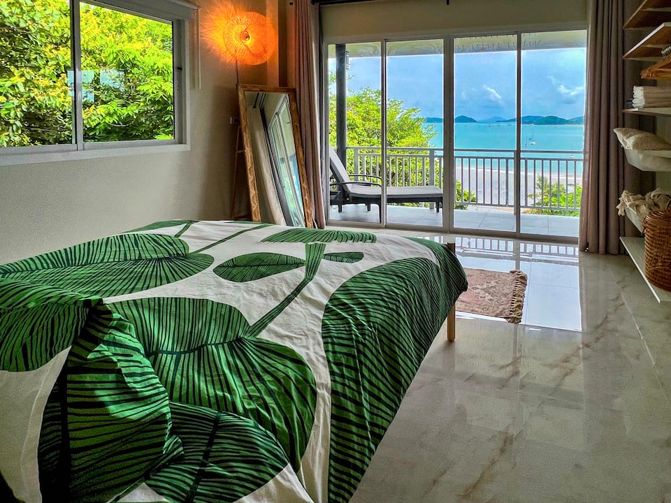 Vista del Mar, a sea-view bungalow on Cape Panwa, Ao Yon, Phuket, Thailand, photo 7 of 10