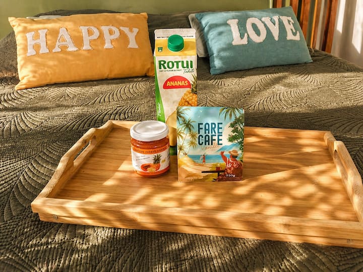 Kit d'accueil petit déjeuner de production locales pour les séjours longs.