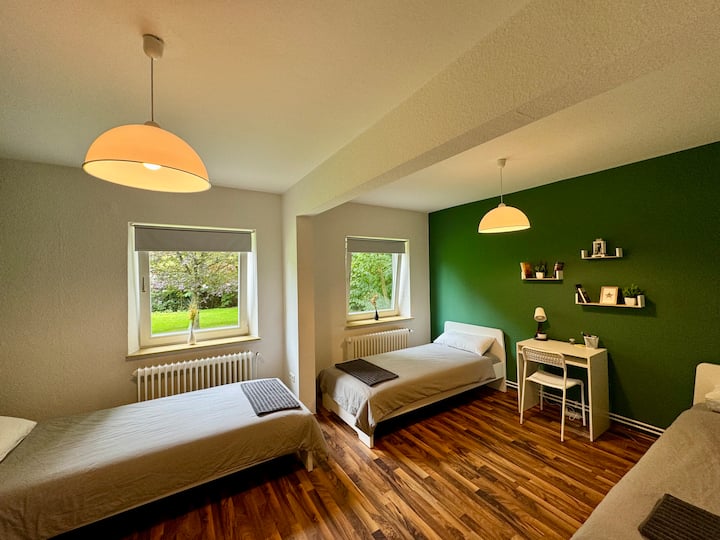 Vitanda 3 vya mtu mmoja katika chumba cha kulala 1