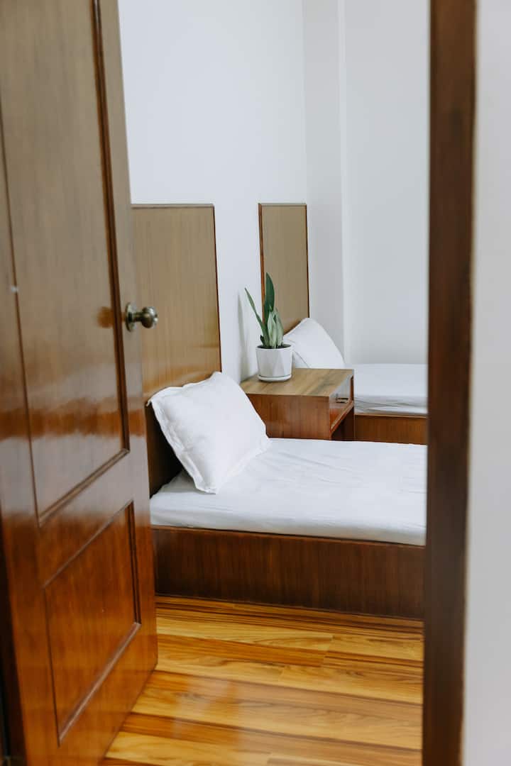 Dhomë gjumi 2