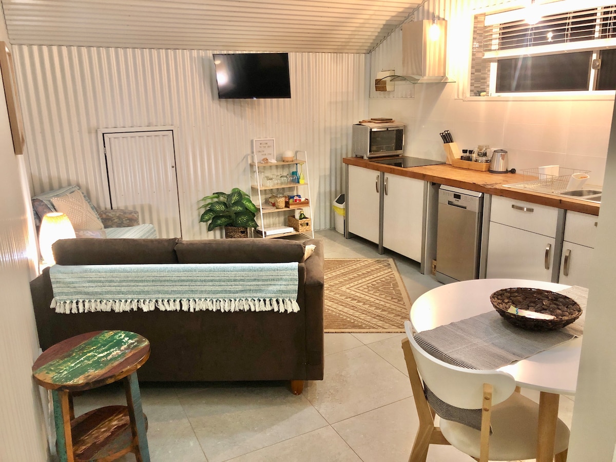 Popular Airbnb listing: The Loft/Guest Suite in Exmouth