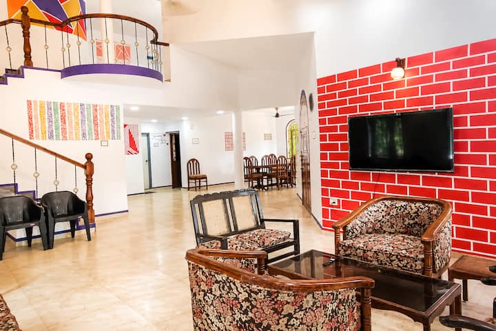 Living room image 1