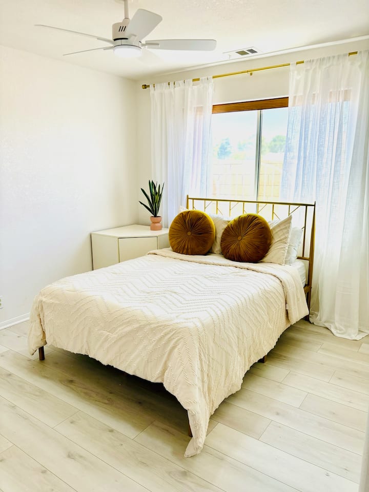 Schlafzimmer 2
