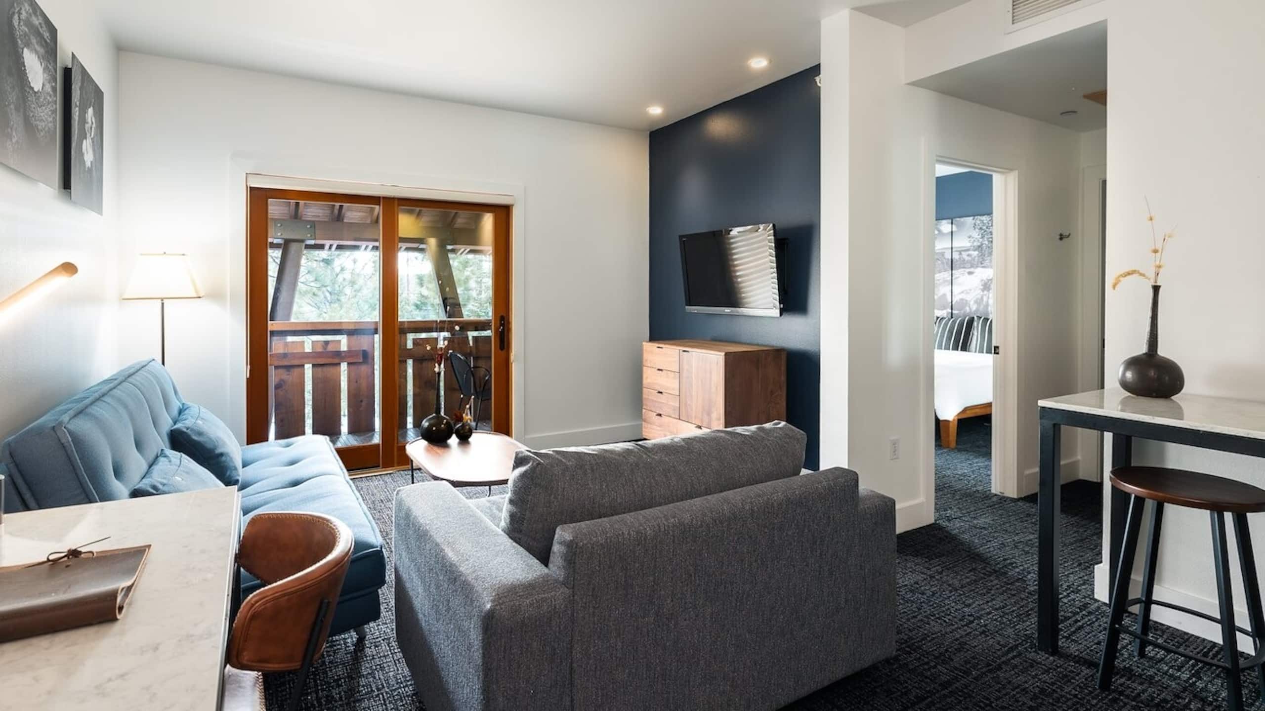 2 Hotel Rooms Near Lake Tahoe & Skiing - Photo 2