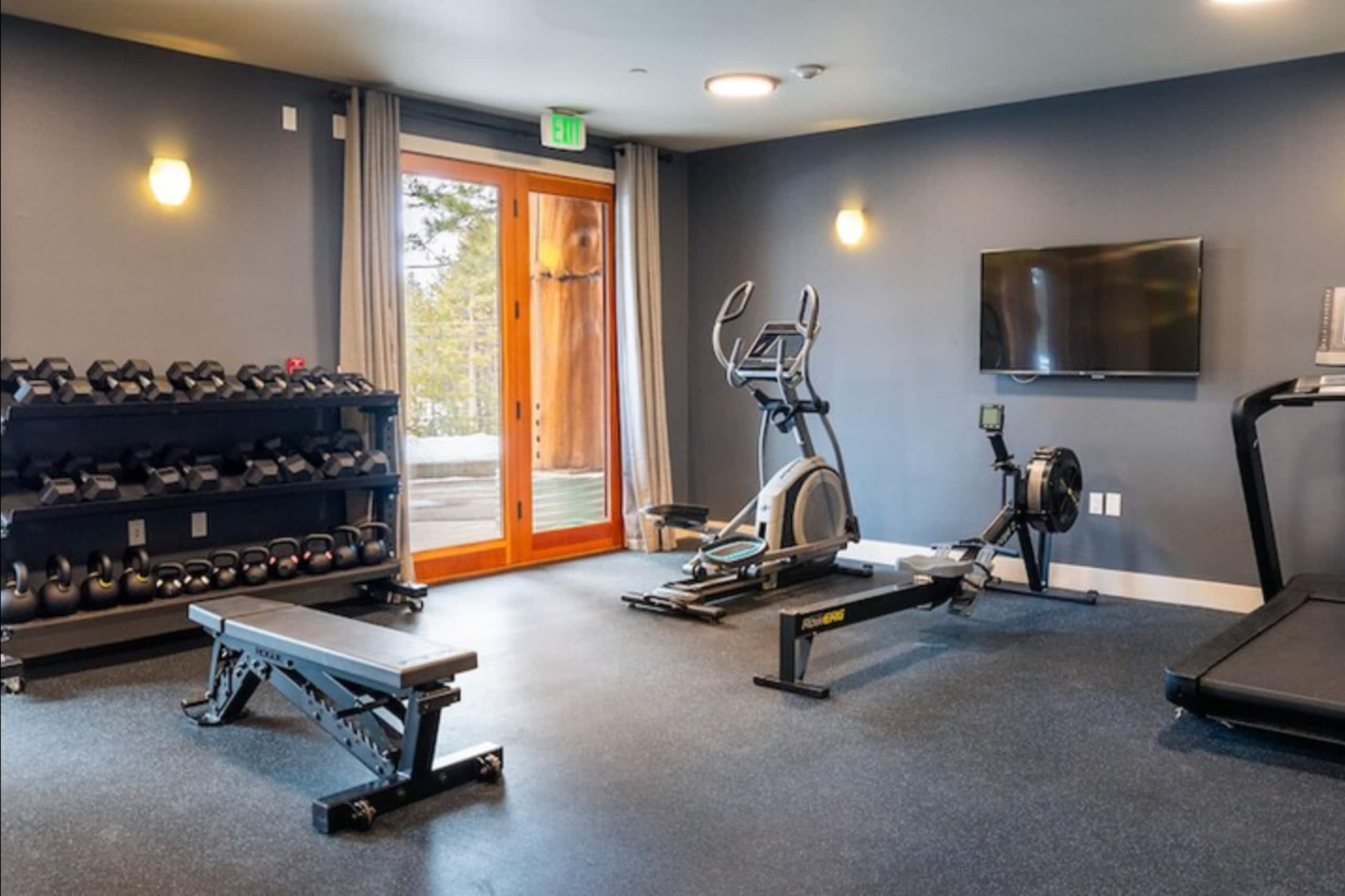 2 Hotel Rooms Near Lake Tahoe & Skiing - Photo 14