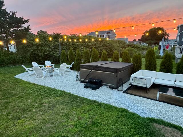 Misquamicut Groove Beach Cottage gallery image 3