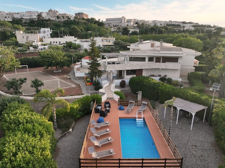 New | House With Pool And Soccer Field [11 People] - Ostuni