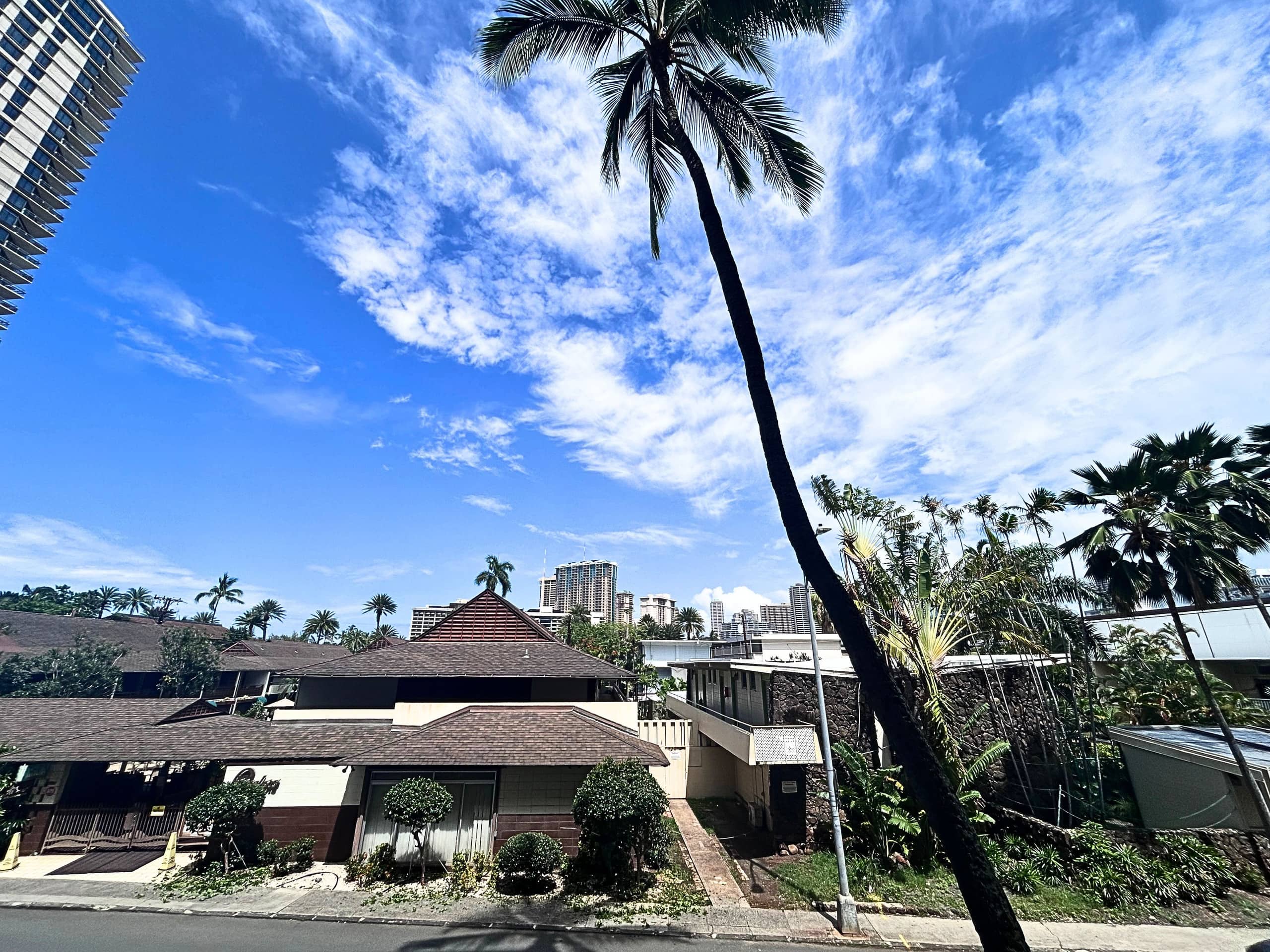Waikiki Beachwalk | Beach 3 min walk | Kitchen - Image 45