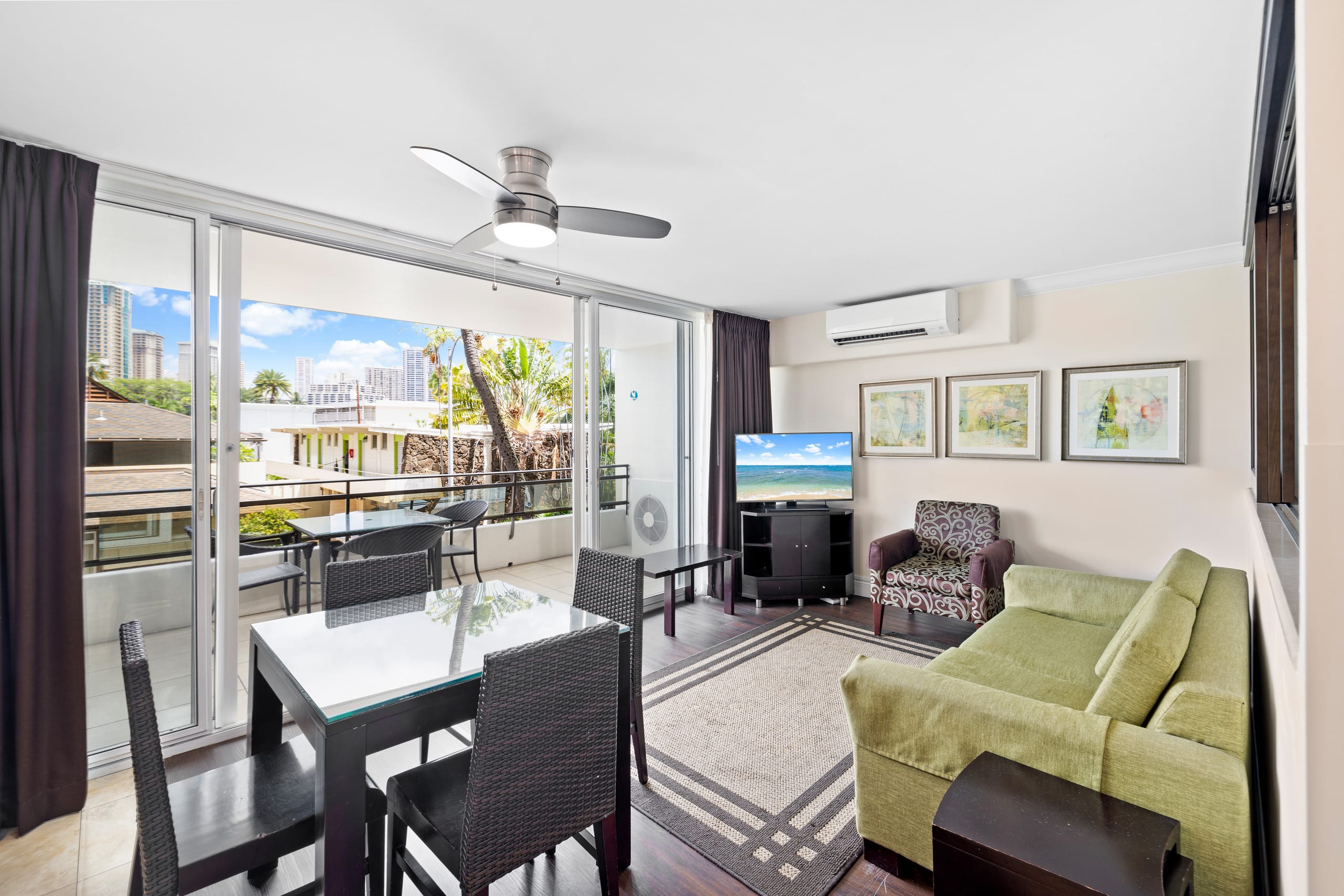 Waikiki Beachwalk | Beach 3 min walk | Kitchen - Image 4