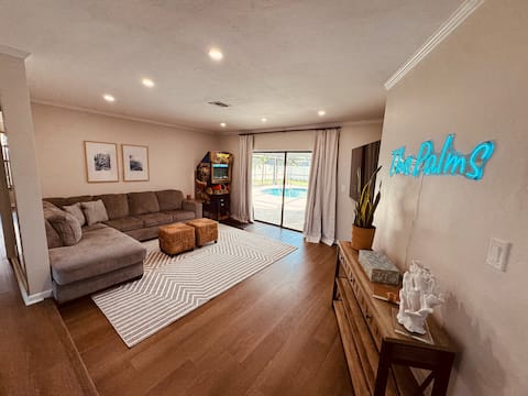 The Palms Cozy family home with Heated pool