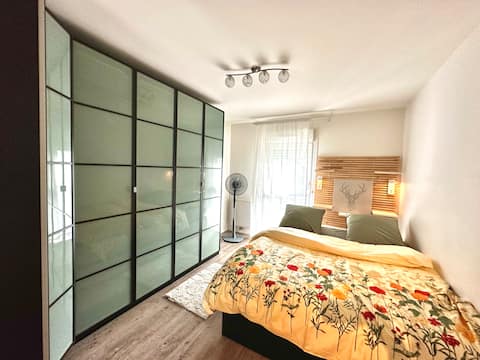 Charming Nights near Paris (Parking)