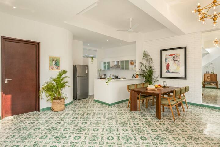 Living room image 9