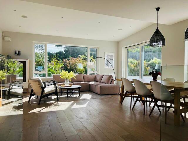 Luxury Modern House- Howth – Gardens and Seaview gallery image 3