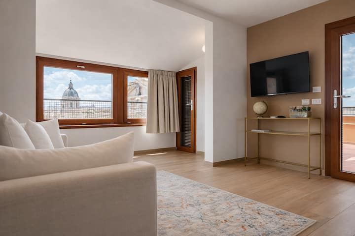 [Sky Domus] Historic Center Penthouse With Jacuzzi - Apartments for ...