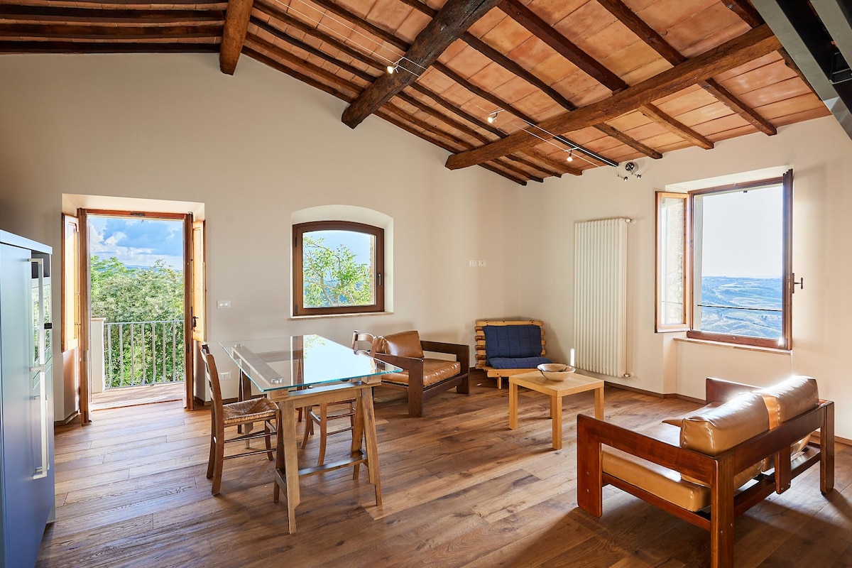 Top Airbnb: The walnut tree view, Montepulciano a Montepulciano