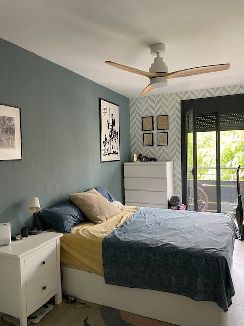 Double room with bathroom and living room