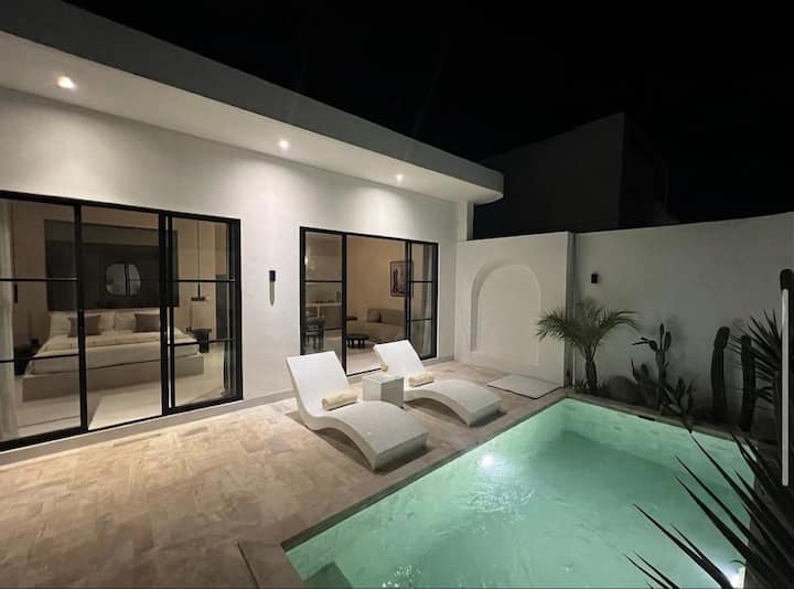 Aesthetic Mediterranean Villa With Private Pool - 印尼