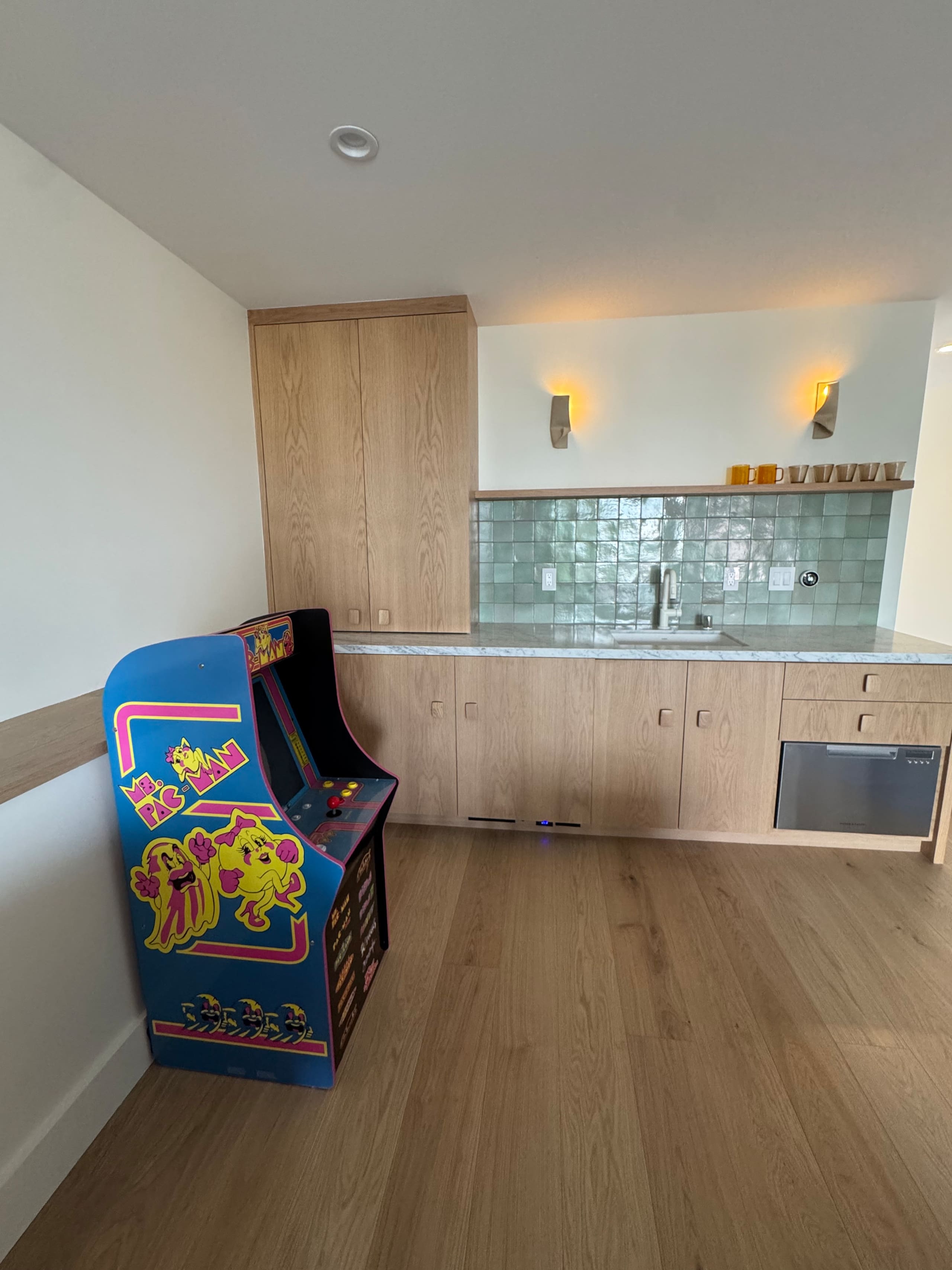 Home in San Francisco · ★5.0 · 5 bedrooms · 5 beds · 3.5 baths - Image 3