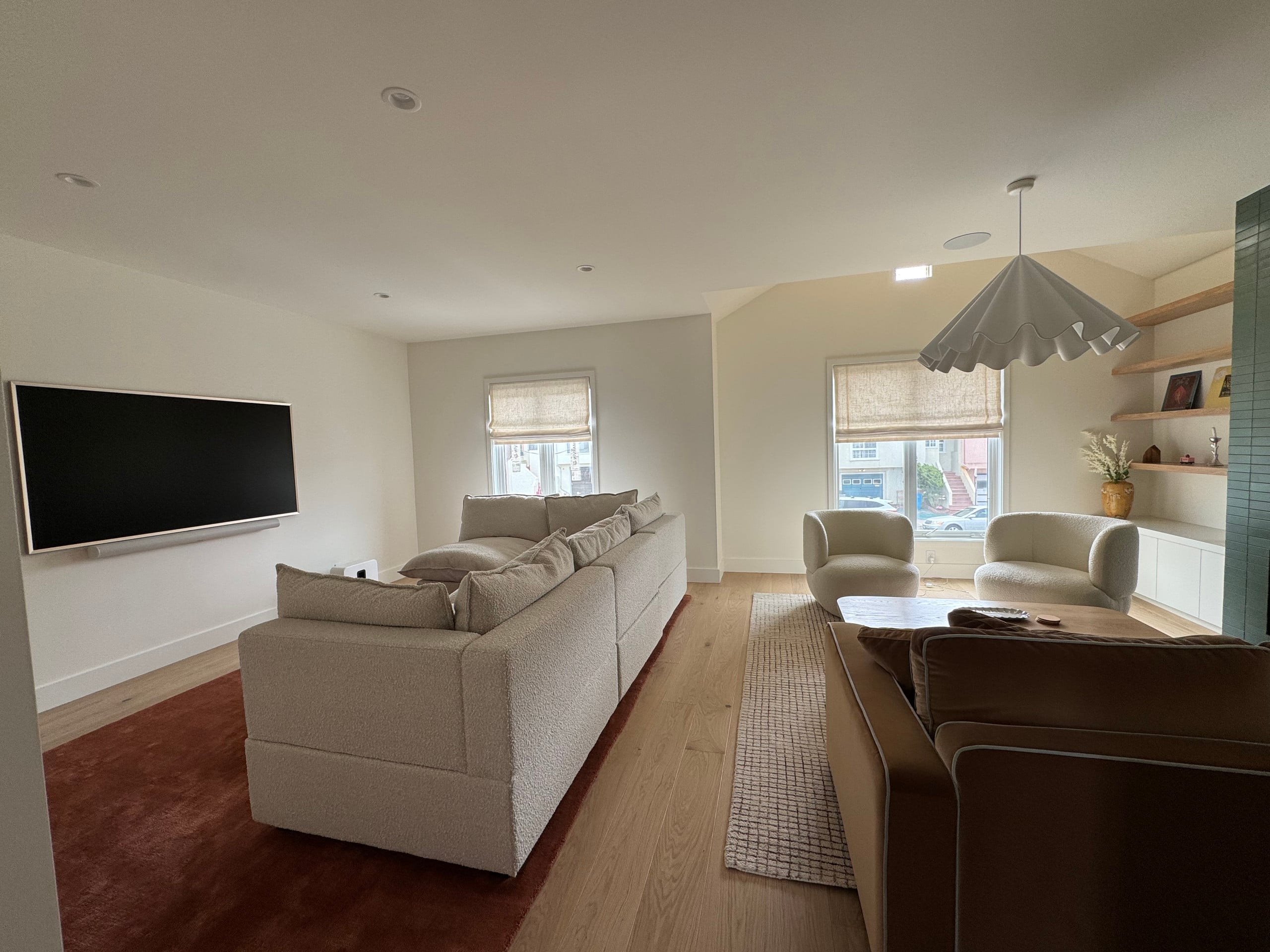 Home in San Francisco · ★5.0 · 5 bedrooms · 5 beds · 3.5 baths - Image 16